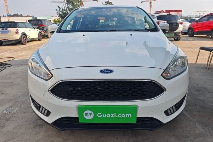 Used Ford Focus 2017 Hatchback 1.6L Manual Comfort Plus SmartDrive Edition Front