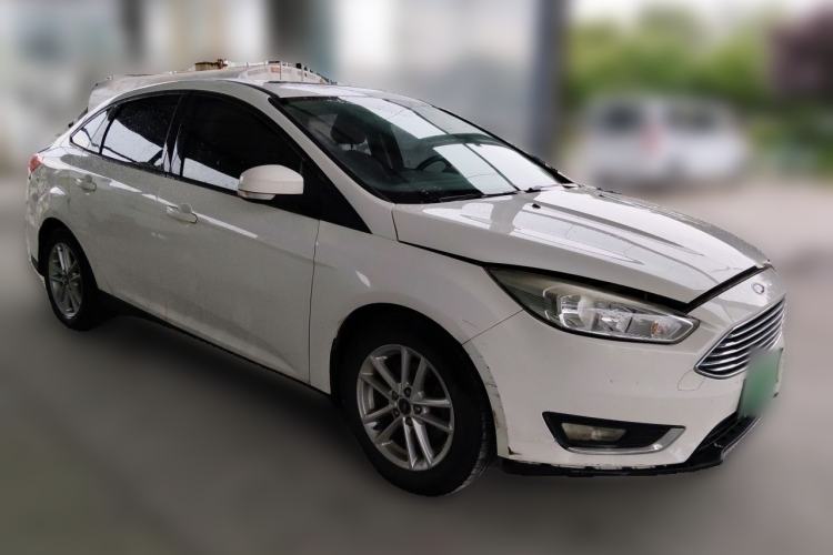Used Ford Focus 2017 Sedan 1.6L Manual Fashion Edition Smart Drive Version Front Right 45 Deg