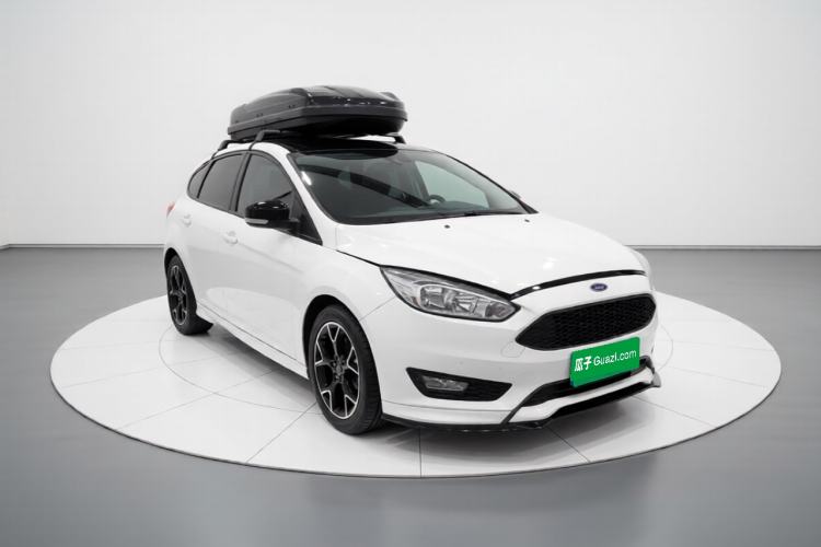 Used Ford Focus 2017 1.5T CTCC White and Black Limited Edition Front Right 45 Deg