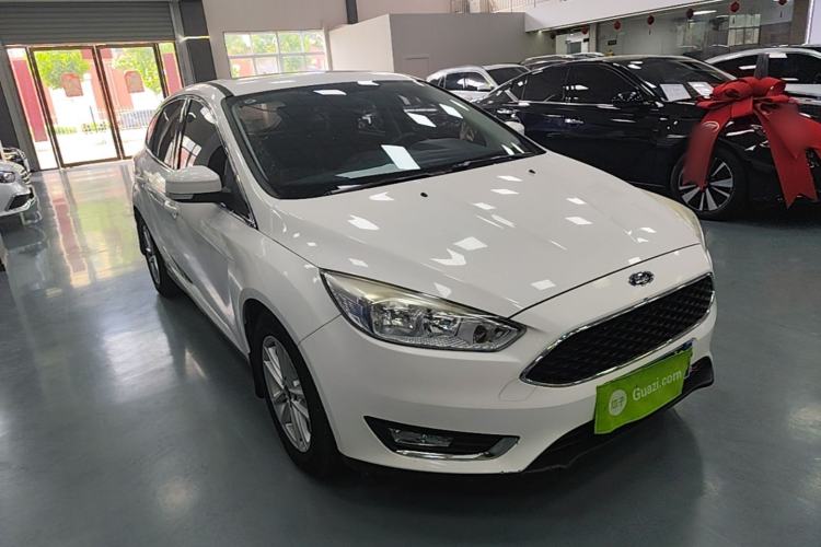 Used Ford Focus 2017 Hatchback 1.6L Automatic Fashion Edition Smart Drive Version Front Right 45 Deg