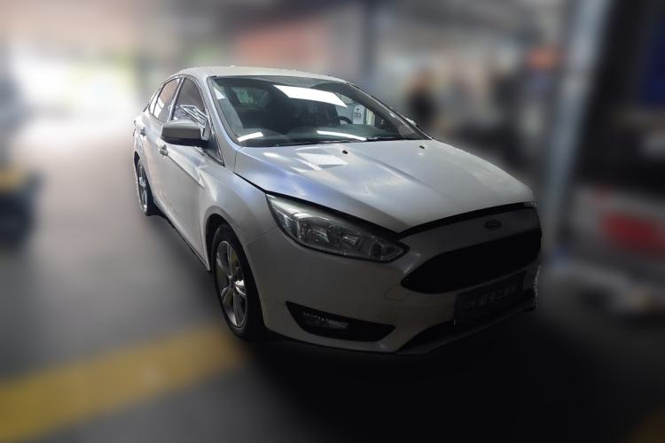 Used Ford Focus 2017 Sedan 1.6L Automatic Comfort Plus SmartDrive Edition Front Right 45 Deg