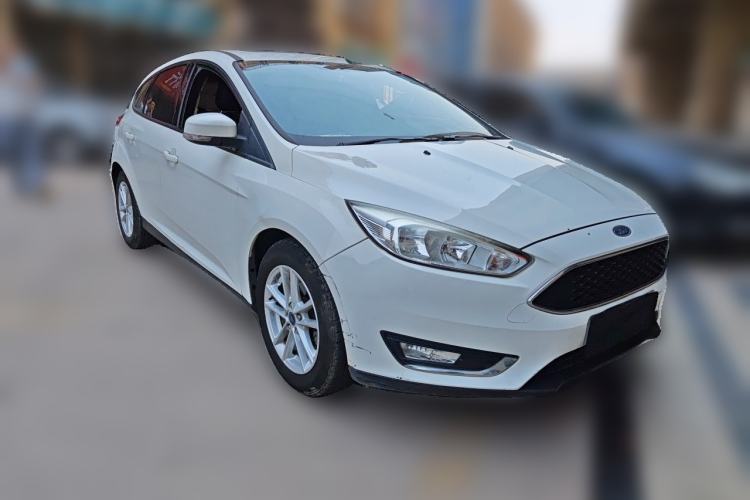Used Ford Focus 2017 Hatchback 1.6L Automatic Fashion Edition Smart Drive Version Front Right 45 Deg