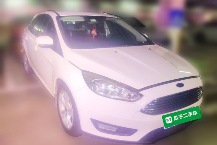 Used Ford Focus 2017 Sedan 1.6L Automatic Comfort Plus SmartDrive Edition Front Right 45 Deg