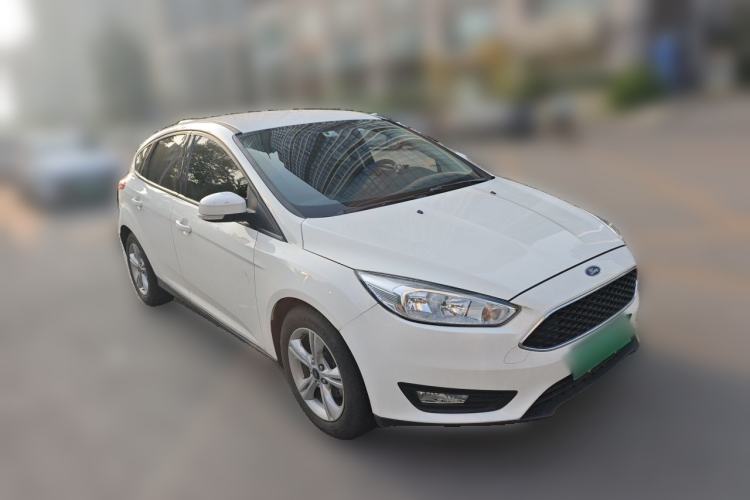 Used Ford Focus 2017 Hatchback 1.6L Automatic Comfort Plus SmartDrive Edition Front Right 45 Deg