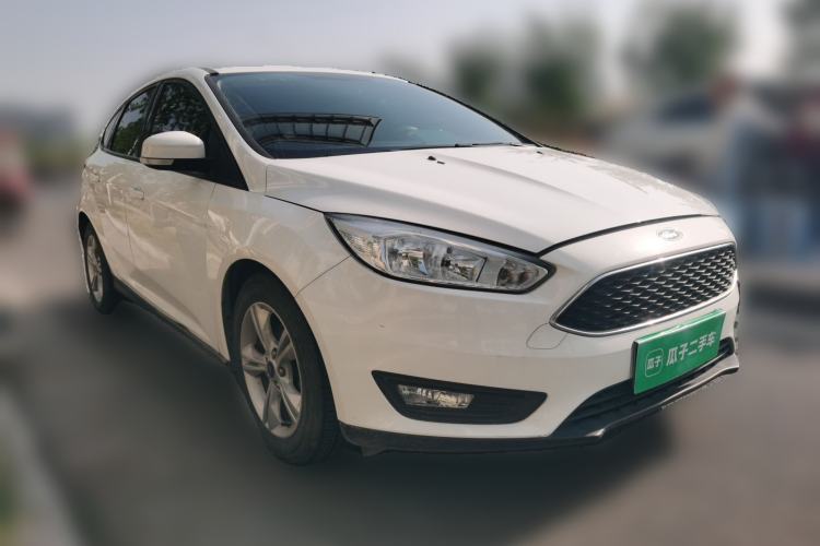 Used Ford Focus 2017 Hatchback 1.6L Automatic Comfort Plus SmartDrive Edition Front Right 45 Deg