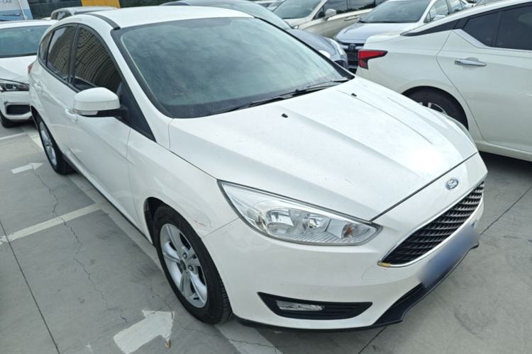 Used Ford Focus 2017 Hatchback 1.6L Automatic Comfort Plus SmartDrive Edition Front Right 45 Deg