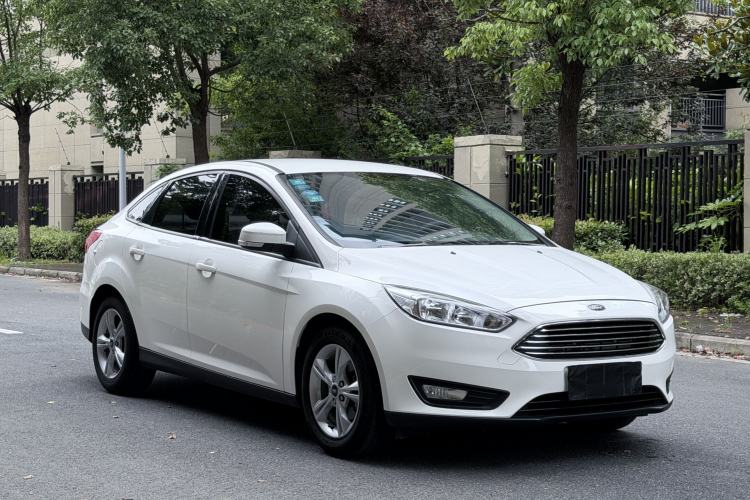 Used Ford Focus 2017 Sedan 1.6L Manual Comfort Plus SmartDrive Edition Front Right 45 Deg