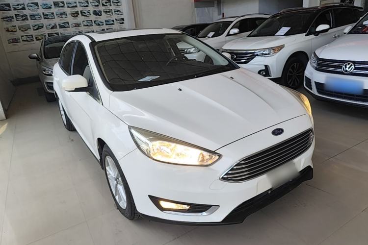 Used Ford Focus 2017 Sedan 1.6L Automatic Fashion Edition Smart Drive Version Front Right 45 Deg