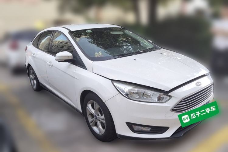 Used Ford Focus 2017 Sedan 1.6L Automatic Comfort Plus SmartDrive Edition Front Right 45 Deg