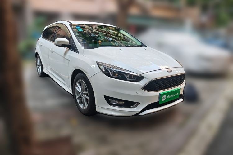 Used Ford Focus 2017 Hatchback 1.6L Automatic Fashion Edition Smart Drive Version Front Right 45 Deg