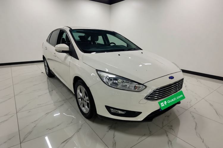 Used Ford Focus 2017 Sedan 1.6L Automatic Comfort Plus SmartDrive Edition Front Right 45 Deg