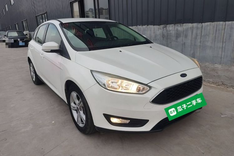 Used Ford Focus 2017 Hatchback 1.6L Automatic Comfort Plus SmartDrive Edition Front Right 45 Deg