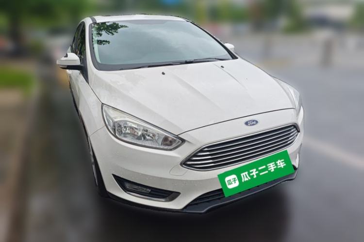 Used Ford Focus 2017 Sedan 1.6L Manual Fashion Edition Smart Drive Version Front Right 45 Deg