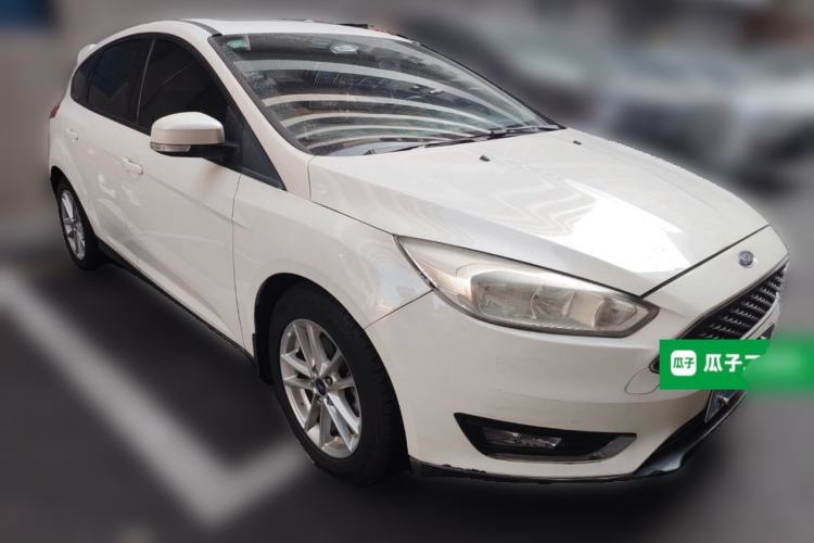 Used Ford Focus 2017 Hatchback 1.6L Automatic Fashion Edition Smart Drive Version Front Right 45 Deg