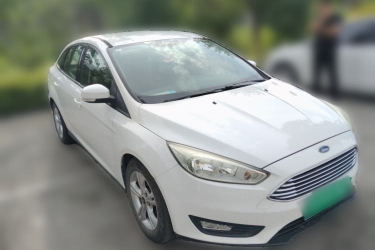 Used Ford Focus 2017 Sedan 1.6L Automatic Comfort Plus SmartDrive Edition Front Right 45 Deg