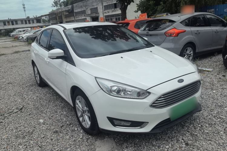 Used Ford Focus 2017 Sedan 1.6L Automatic Fashion Edition Smart Drive Version Front Right 45 Deg