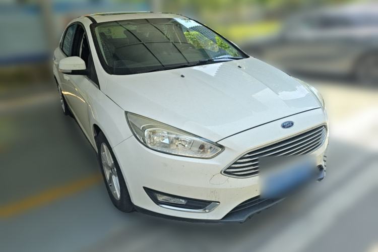 Used Ford Focus 2017 Sedan EcoBoost 180 Automatic Elite Model Front Right 45 Deg