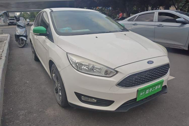 Used Ford Focus 2017 Hatchback 1.6L Manual Comfort Plus SmartDrive Edition Front Right 45 Deg