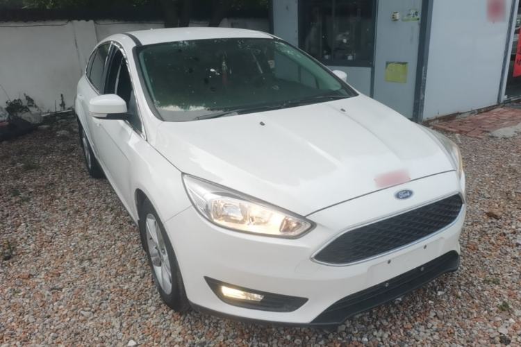 Used Ford Focus 2017 Hatchback 1.6L Manual Comfort Plus SmartDrive Edition Front Right 45 Deg