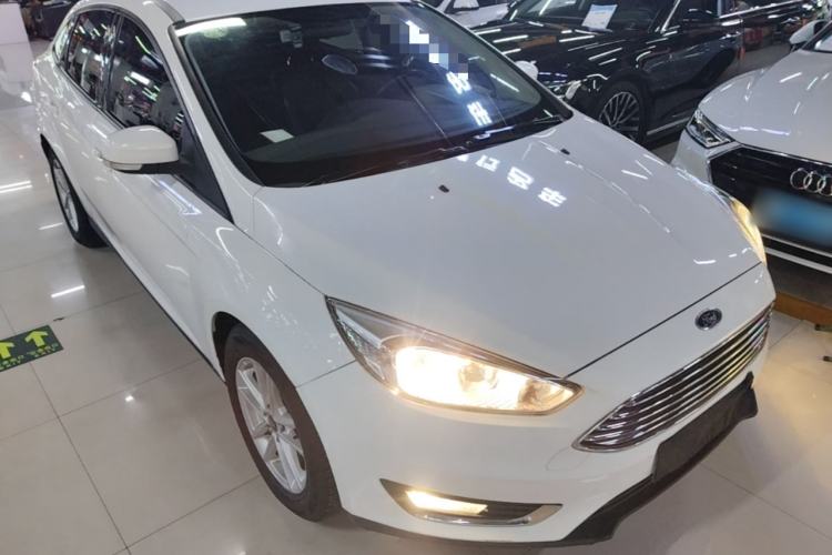 Used Ford Focus 2017 Sedan 1.6L Automatic Fashion Edition Smart Drive Version Front Right 45 Deg