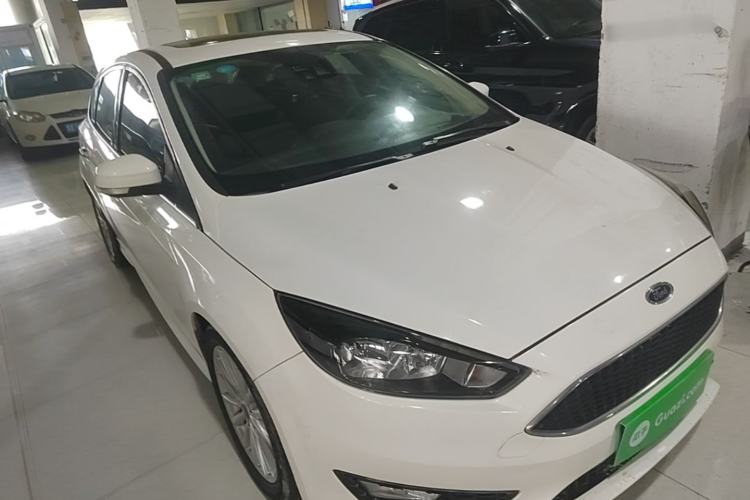 Used Ford Focus 2017 Hatchback EcoBoost 180 Automatic Sport Model Front Right 45 Deg