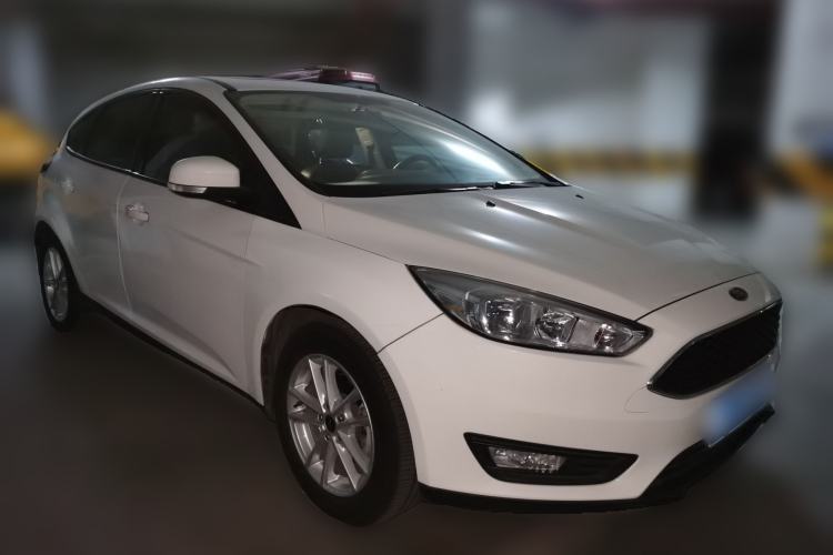 Used Ford Focus 2017 Hatchback 1.6L Automatic Fashion Edition Smart Drive Version Front Right 45 Deg