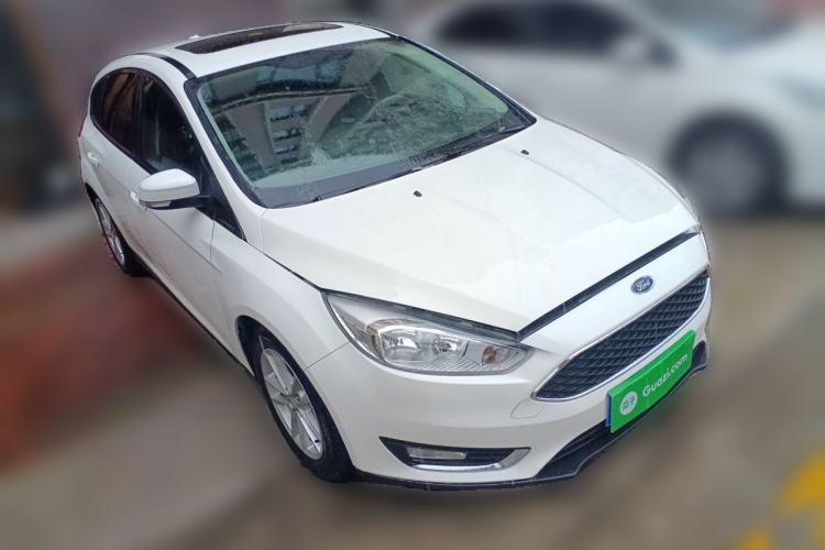 Used Ford Focus 2017 Hatchback EcoBoost 125 Automatic - Ultra-Powerful Style Edition with Smart Drive Features Front Right 45 Deg