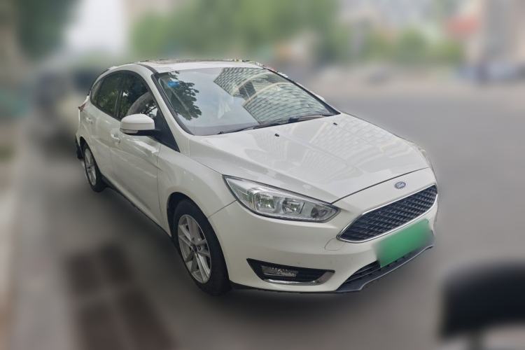 Used Ford Focus 2017 Hatchback 1.6L Automatic Fashion Edition Smart Drive Version Front Right 45 Deg