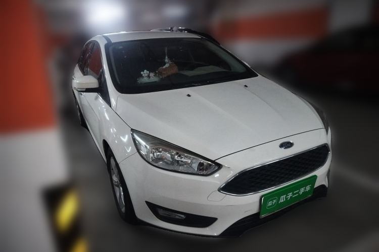 Used Ford Focus 2017 Hatchback 1.6L Automatic Comfort Plus SmartDrive Edition Front Right 45 Deg
