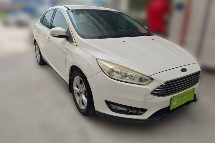 Used Ford Focus 2017 Sedan 1.6L Automatic Comfort Plus SmartDrive Edition Front Right 45 Deg