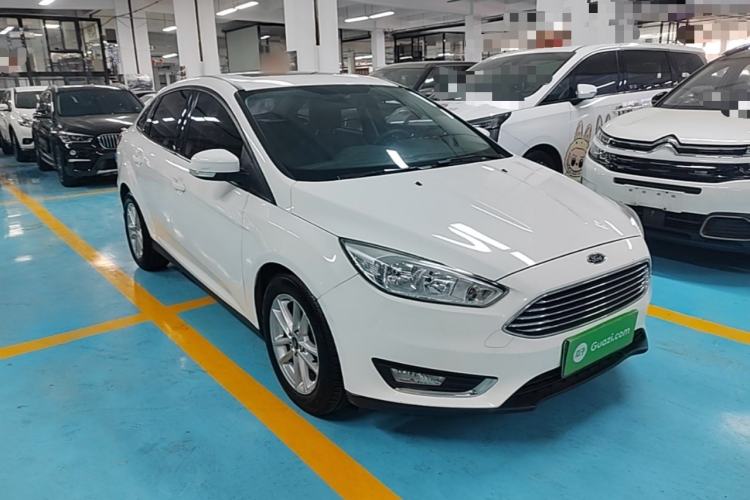 Used Ford Focus 2017 Sedan EcoBoost 125 Automatic Supreme Style SmartDrive Edition Front Right 45 Deg
