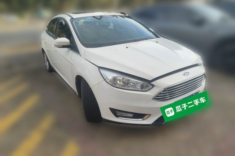 Used Ford Focus 2017 Sedan EcoBoost 180 Automatic Elite Model Front Right 45 Deg