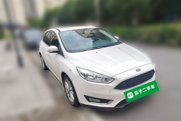 Used Ford Focus 2017 Hatchback EcoBoost 180 Automatic Elite Model Front Right 45 Deg
