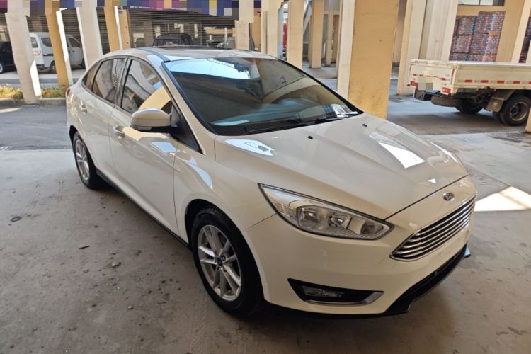 Used Ford Focus 2017 Sedan 1.6L Automatic Fashion Edition Smart Drive Version Front Right 45 Deg
