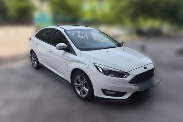 Used Ford Focus 2017 Sedan 1.6L Automatic Comfort Plus SmartDrive Edition Front Right 45 Deg