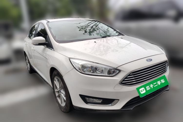 Used Ford Focus 2017 Sedan EcoBoost 180 Automatic Elite Model Front Right 45 Deg
