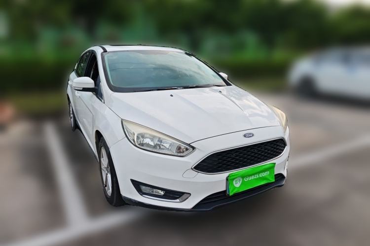 Used Ford Focus 2017 Hatchback 1.6L Automatic Fashion Edition Smart Drive Version Front Right 45 Deg