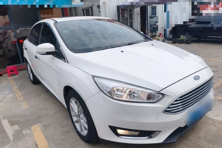 Used Ford Focus 2017 Sedan 1.6L Automatic Fashion Edition Smart Drive Version Front Right 45 Deg