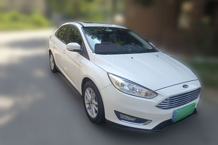 Used Ford Focus 2017 Sedan 1.6L Automatic Fashion Edition Smart Drive Version Front Right 45 Deg
