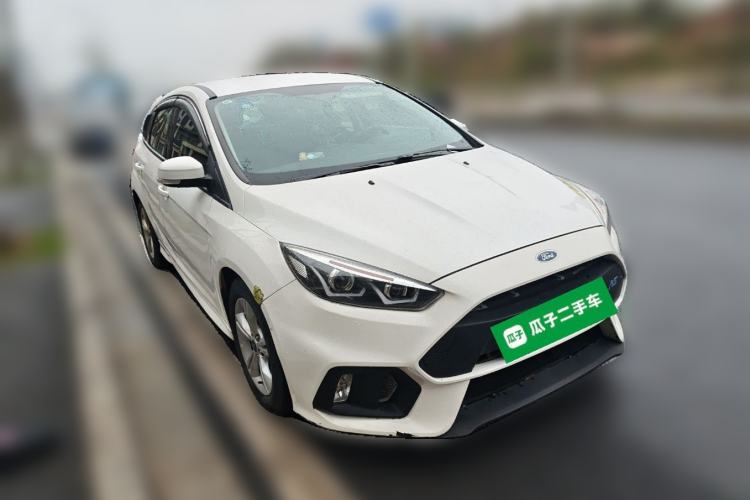 Used Ford Focus 2017 Hatchback 1.6L Automatic Comfort Plus SmartDrive Edition Front Right 45 Deg
