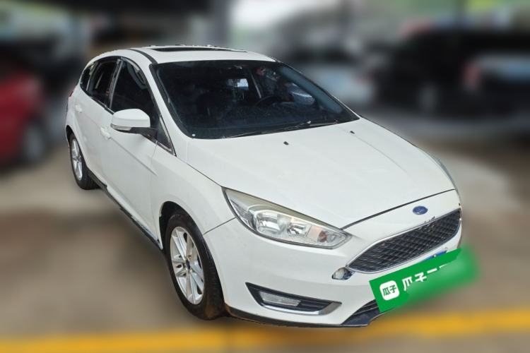 Used Ford Focus 2017 Hatchback 1.6L Automatic Fashion Edition Smart Drive Version Front Right 45 Deg