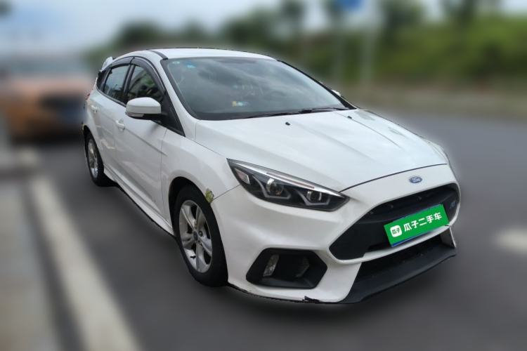 Used Ford Focus 2017 Hatchback 1.6L Automatic Comfort Plus SmartDrive Edition Front Right 45 Deg