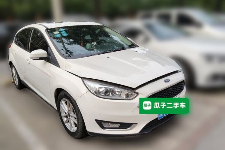 Used Ford Focus 2017 Hatchback 1.6L Automatic Fashion Edition Smart Drive Version Front Right 45 Deg