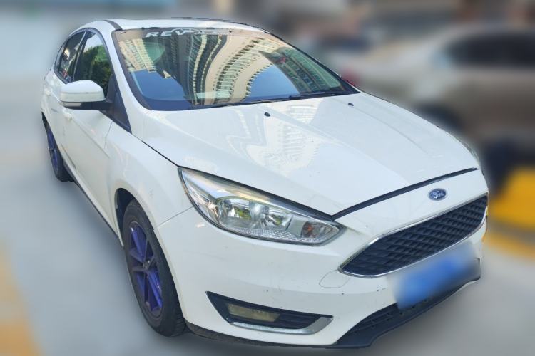 Used Ford Focus 2017 Hatchback 1.6L Automatic Fashion Edition Smart Drive Version Front Right 45 Deg