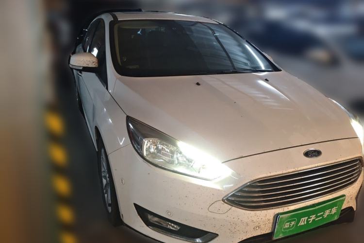 Used Ford Focus 2017 Sedan EcoBoost 180 Automatic Flagship Model Front Right 45 Deg