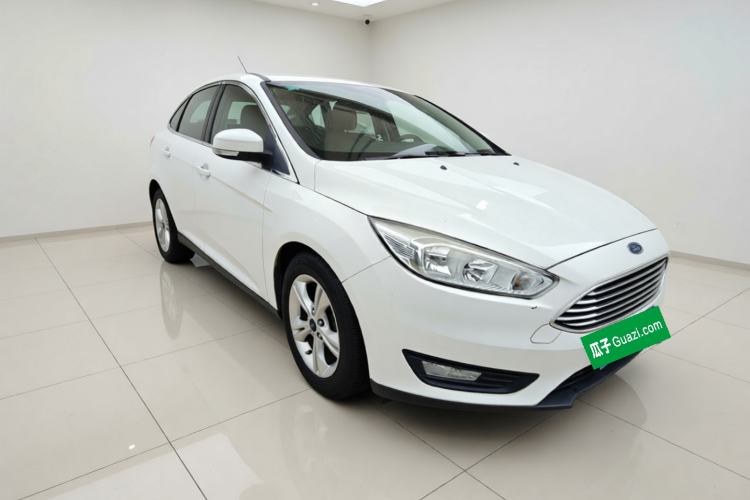 Used Ford Focus 2017 Sedan 1.6L Automatic Comfort Plus SmartDrive Edition Front Right 45 Deg