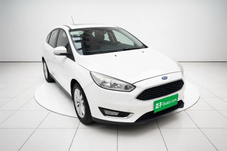 Used Ford Focus 2017 Hatchback 1.6L Automatic Fashion Edition Smart Drive Version Front Right 45 Deg