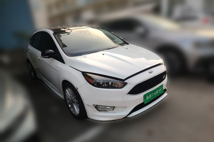 Used Ford Focus 2017 Hatchback EcoBoost 180 Automatic Sport Model Front Right 45 Deg