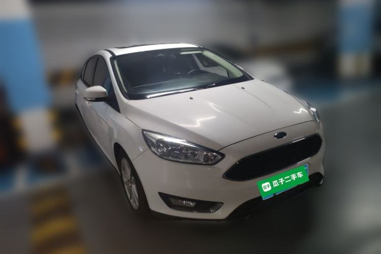 Used Ford Focus 2017 Hatchback EcoBoost 125 Automatic - Ultra-Powerful Style Edition with Smart Drive Features Front Right 45 Deg