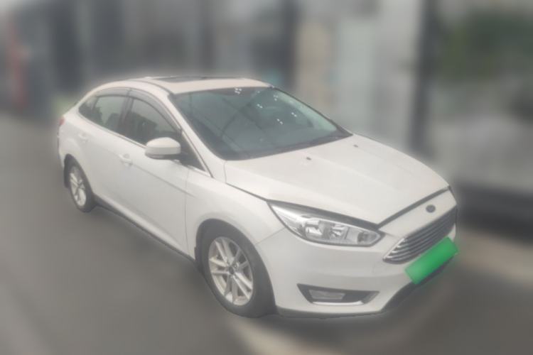 Used Ford Focus 2017 Sedan EcoBoost 125 Automatic Supreme Style SmartDrive Edition Front Right 45 Deg